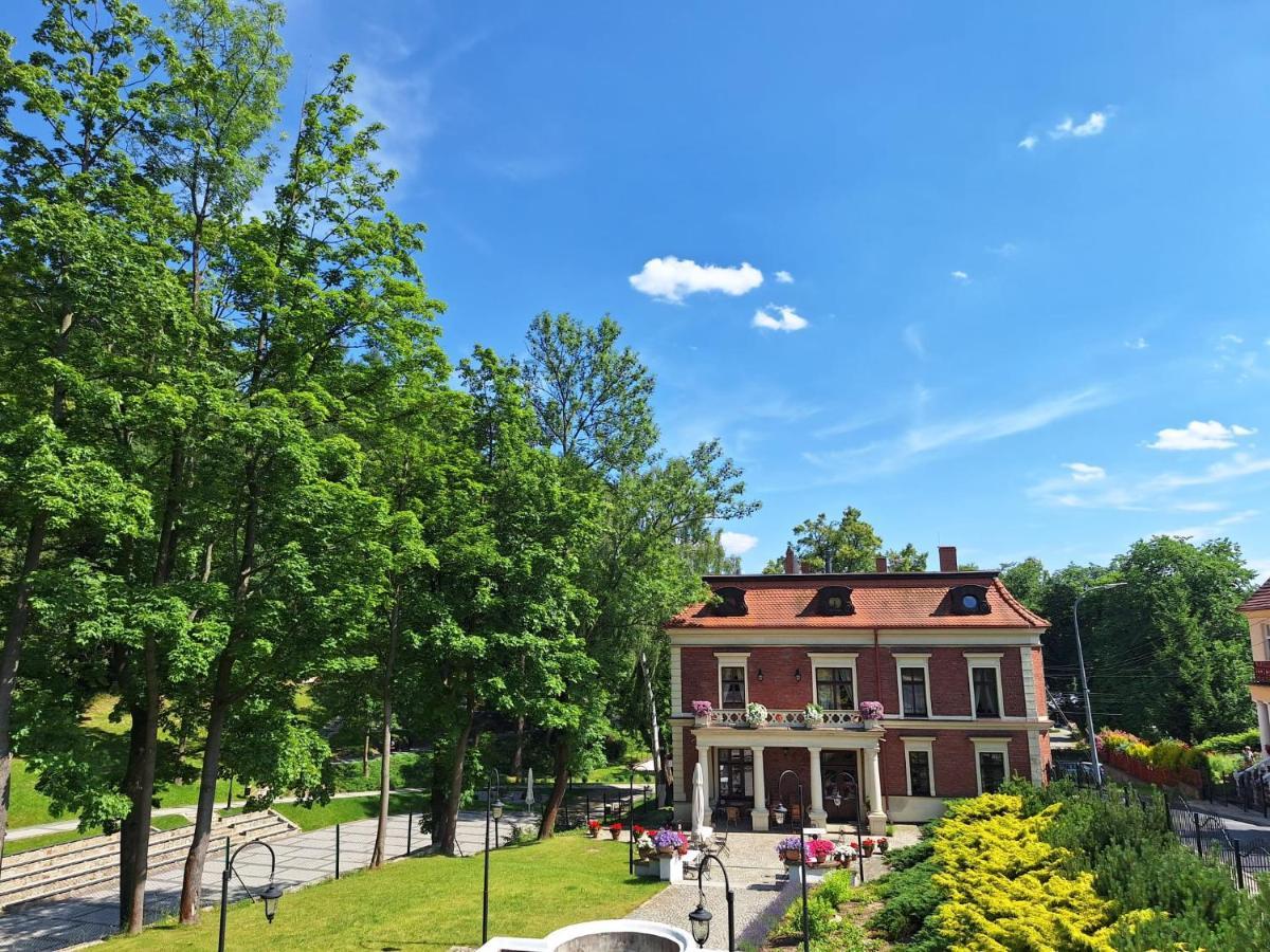 Hotel Charlotta Jedlina-Zdroj Exterior foto